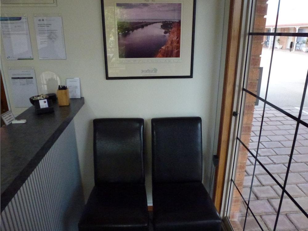 Colonial Motor Inn Bairnsdale Golden Chain Property Екстер'єр фото