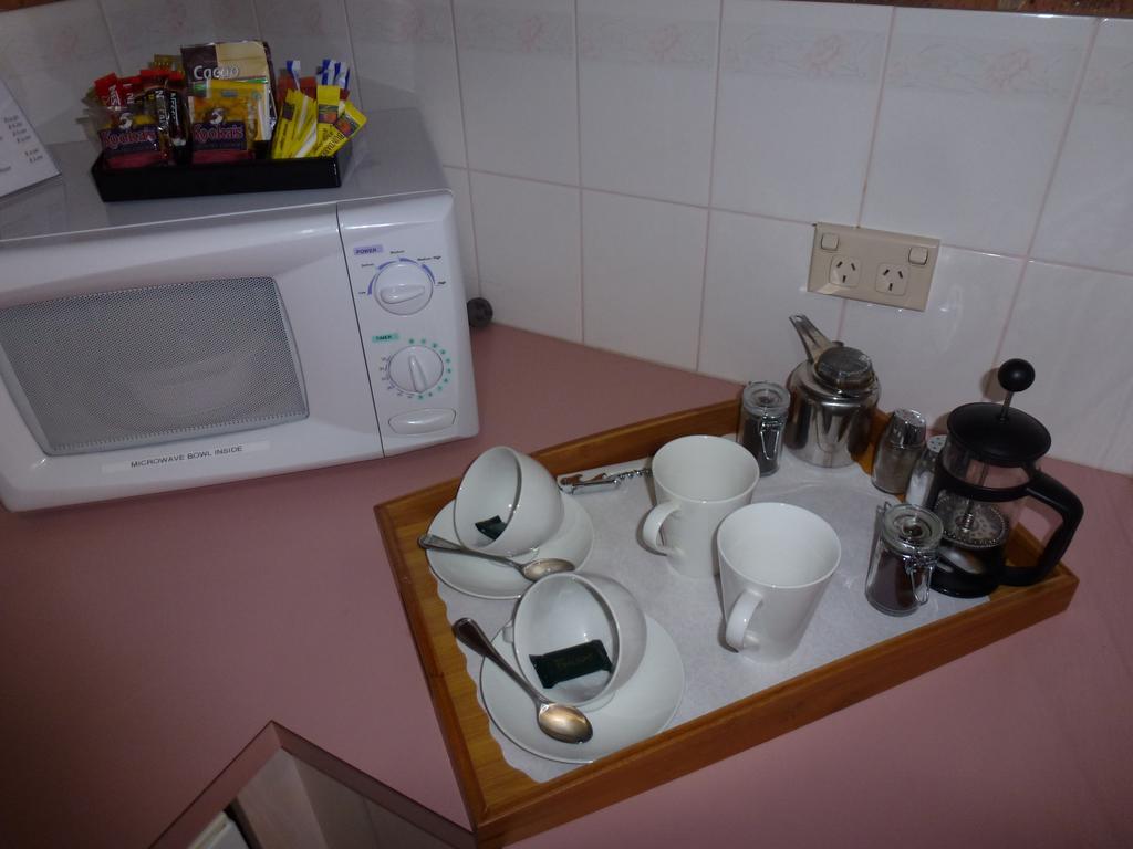 Colonial Motor Inn Bairnsdale Golden Chain Property Екстер'єр фото