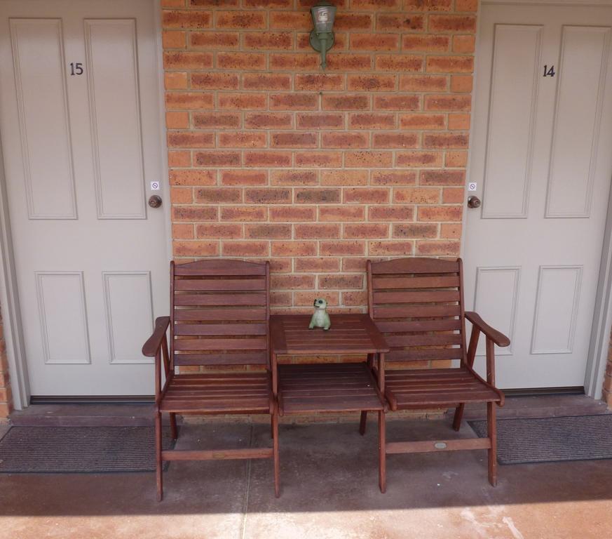 Colonial Motor Inn Bairnsdale Golden Chain Property Екстер'єр фото
