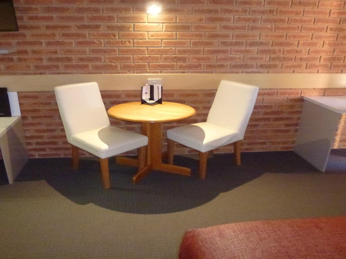 Colonial Motor Inn Bairnsdale Golden Chain Property Екстер'єр фото