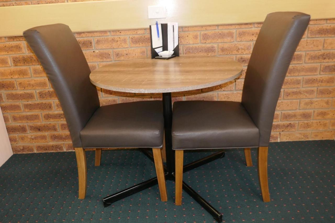 Colonial Motor Inn Bairnsdale Golden Chain Property Екстер'єр фото